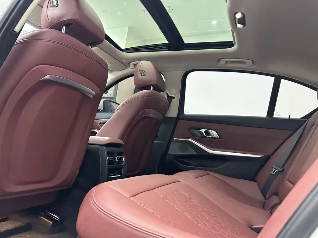 BMW 3 Series — Фото автомобиля 15