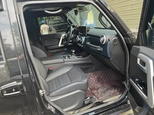 BAIC ORV Beijing Offroad BJ40 2024 2.0T Urban Hunter Glory Edition — Фото автомобиля 8