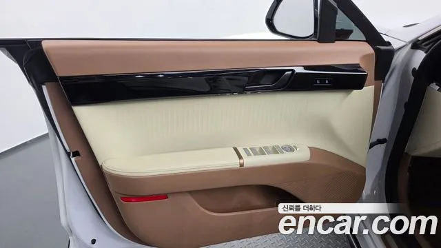 Hyundai Grandeur GN7 — Фото автомобиля 13