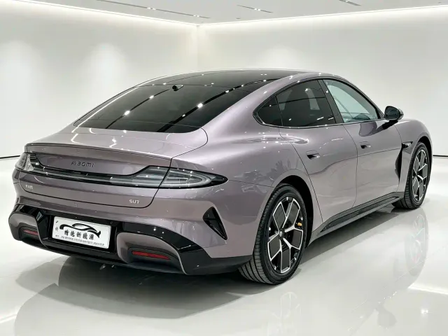 Xiaomi SU7 — Фото автомобиля 24