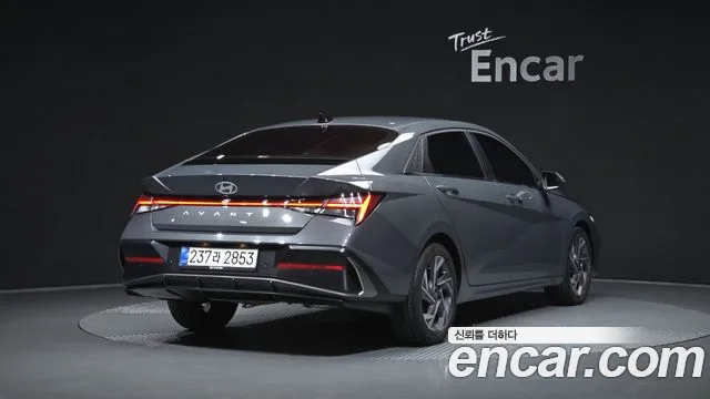 Hyundai Avante CN7 — Фото автомобиля 2