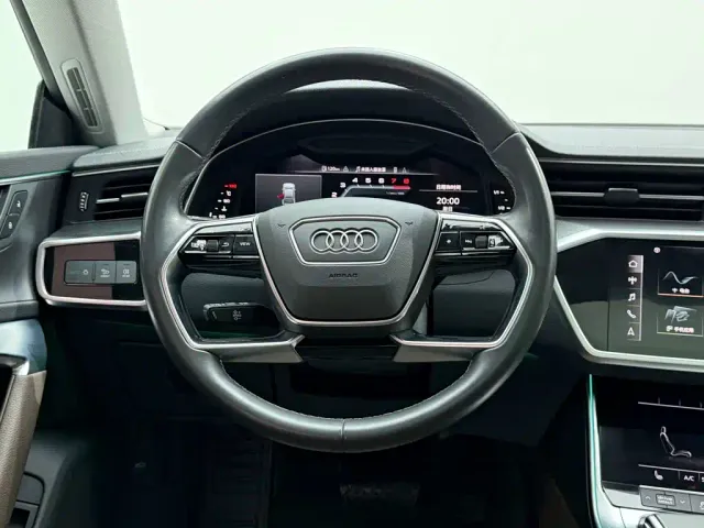 Audi A7L — Фото автомобиля 14