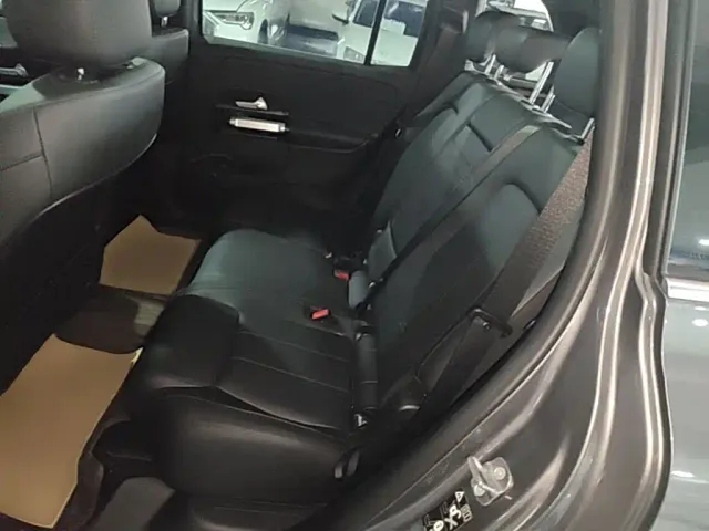 Mercedes-Benz GLB-Class — Фото автомобиля 16