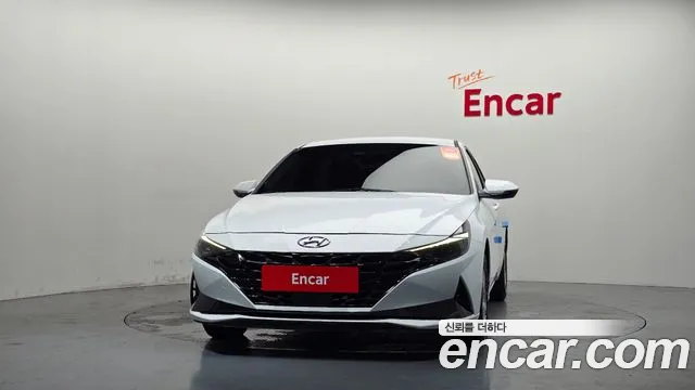 Hyundai AVANTE Avante (CN7) — Фото автомобиля 3