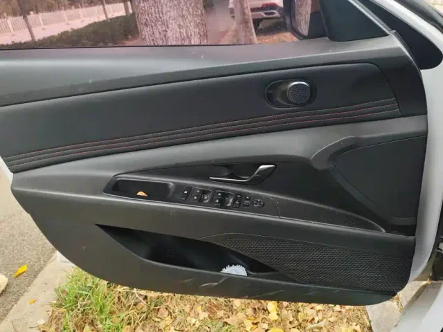 Hyundai Elantra — Фото автомобиля 7