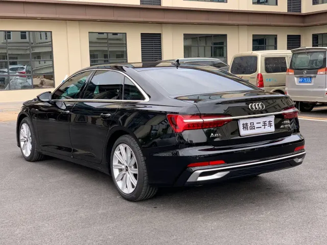Audi A6L — Фото автомобиля 4