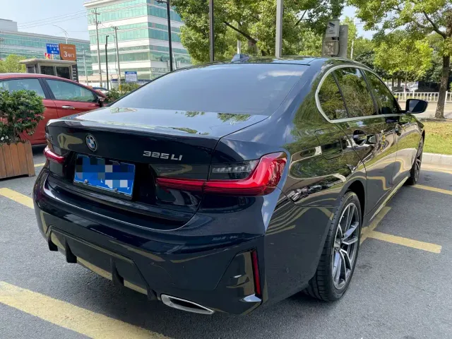 BMW 3 Series — Фото автомобиля 7