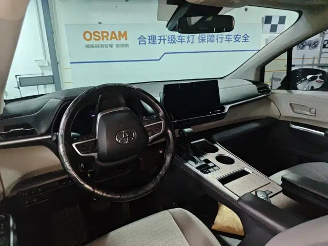 Toyota Granvia — Фото автомобиля 4