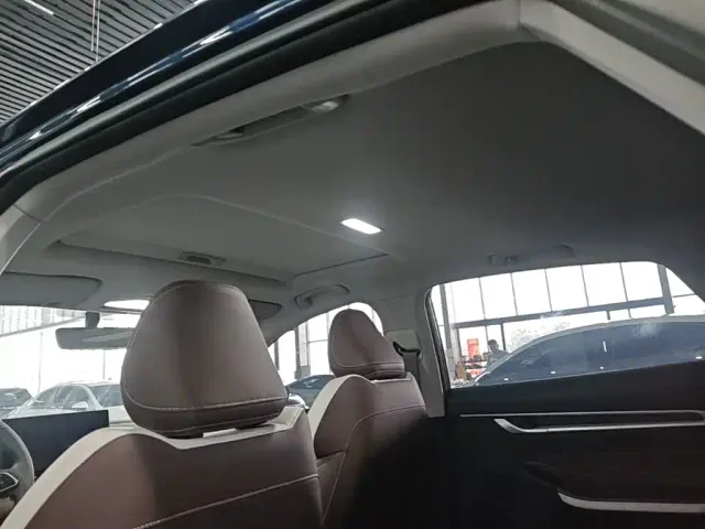 Geely Emgrand — Фото автомобиля 17