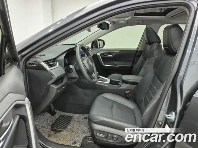 Toyota RAV4 5th Gen — Фото автомобиля 11