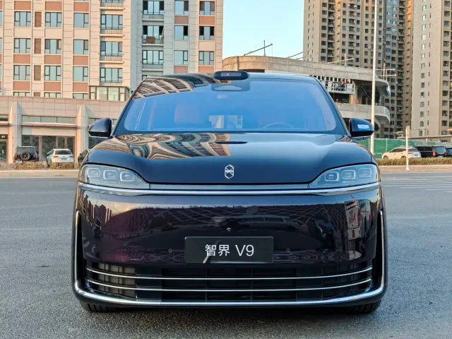 Luxeed Zunjie MPV — Фото автомобиля 2