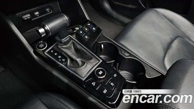 Kia Sportage Sportage 5-е поколение Дизель 2.0 2WD — Фото автомобиля 9