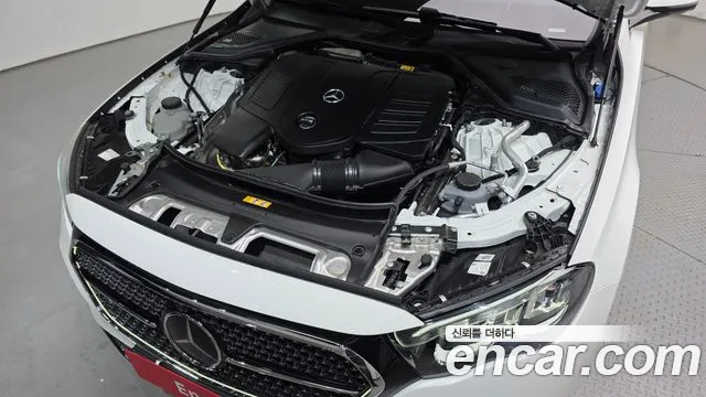 Mercedes-Benz E-Class W214 — Фото автомобиля 9