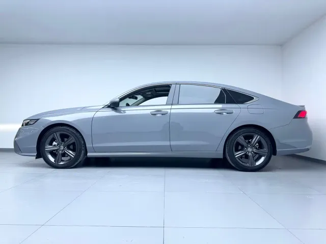 Honda Inspire — Фото автомобиля 3