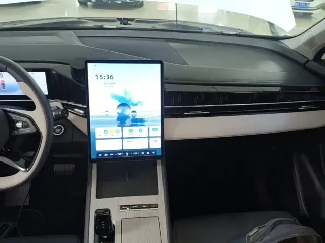 Geely Boyue L — Фото автомобиля 12