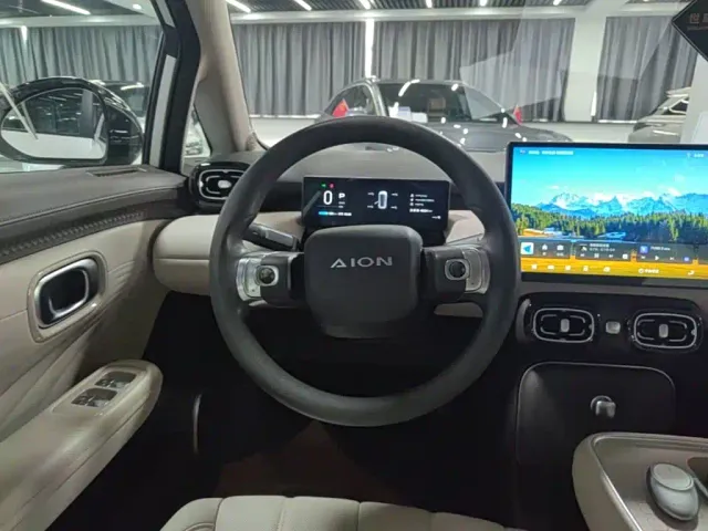 GAC Aion UT — Фото автомобиля 10