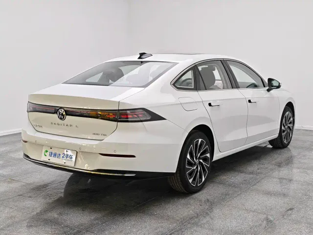 Volkswagen Sagitar — Фото автомобиля 12