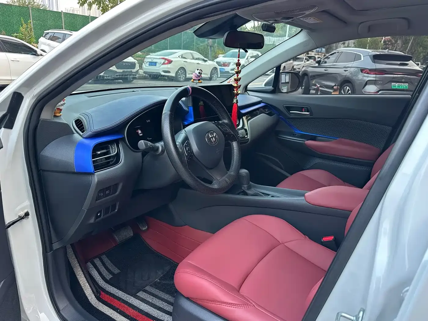 Toyota Toyota C-HR 2023 Model 2.0L Comfort Edition — Фото автомобиля 6