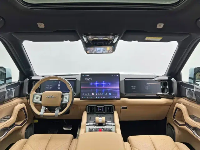 BYD FangChengBao Leopard 8 — Фото автомобиля 23