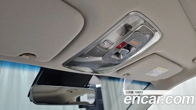 Genesis GV70 — Фото автомобиля 25