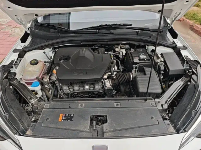 Roewe i5 — Фото автомобиля 19