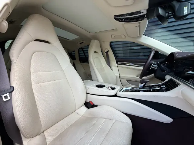 Porsche Panamera — Фото автомобиля 15