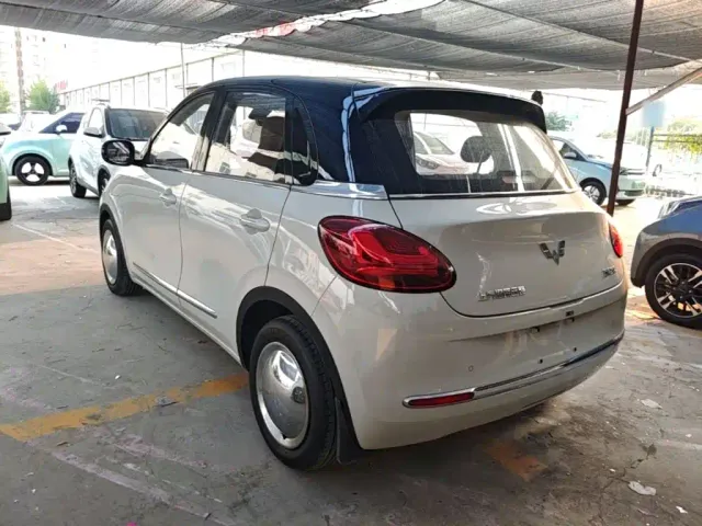 Wuling Bingo — Фото автомобиля 4