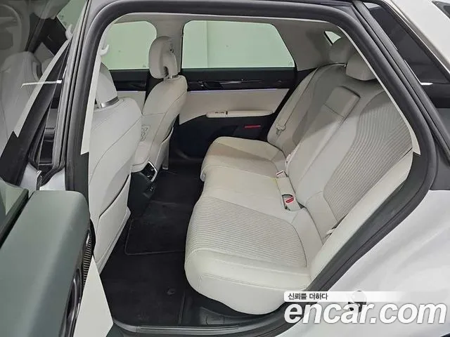 Hyundai Grandeur GN7 — Фото автомобиля 12
