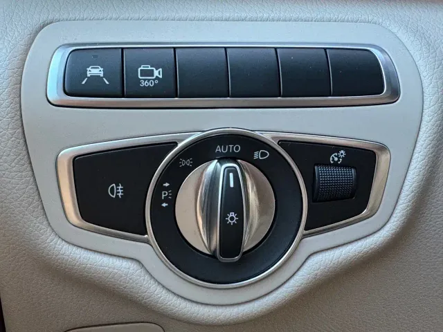 Mercedes-Benz V-Class — Фото автомобиля 26