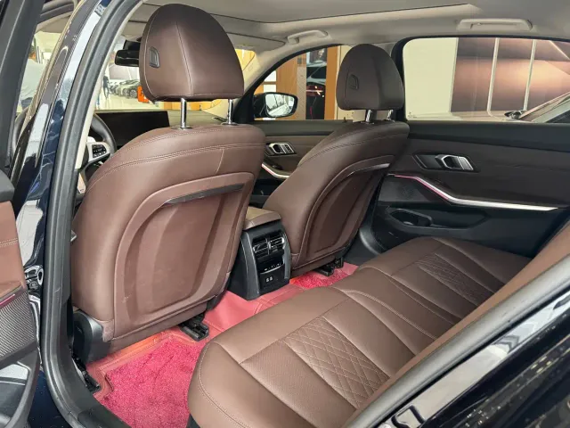BMW 3 Series — Фото автомобиля 10