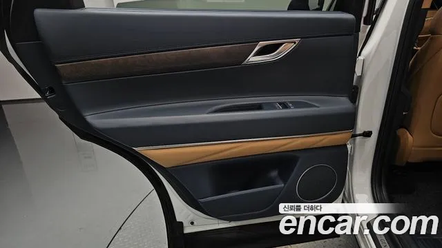Genesis GV80 2.5T Бензин AWD — Фото автомобиля 23