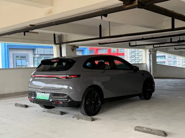 Leapmotor Lafa 5 — Фото автомобиля 7
