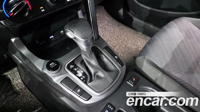 Kia Seltos Новый Seltos Бензин 2.0 2WD — Фото автомобиля 9