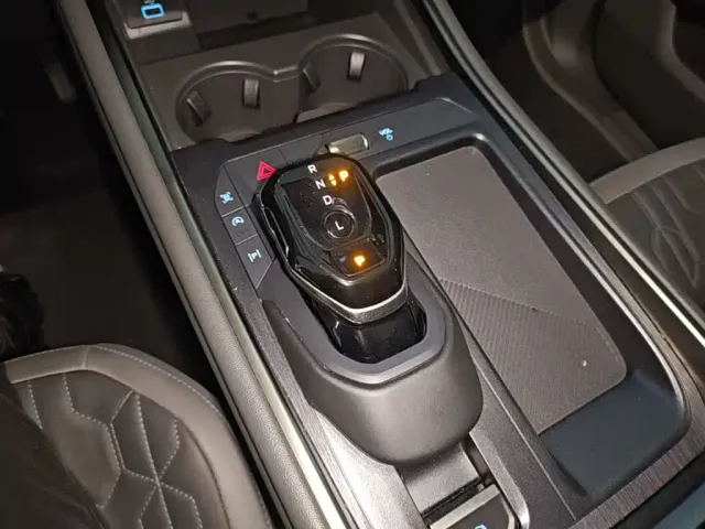 Ford Edge — Фото автомобиля 13