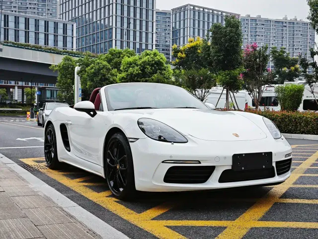 Porsche 718 — Фото автомобиля 3