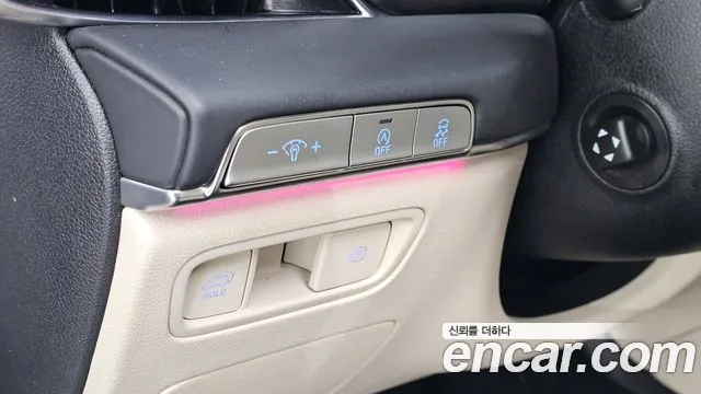 Genesis GV80 — Фото автомобиля 24
