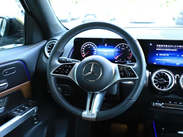 Mercedes-Benz GLB-Class — Фото автомобиля 10