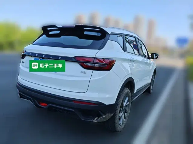 Geely Binyue — Фото автомобиля 4