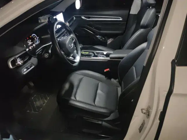 Geely Emgrand — Фото автомобиля 9