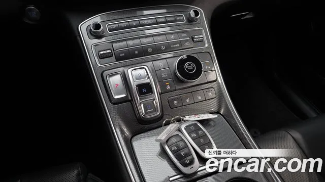 Hyundai Santafe Новый Santa Fe Бензин 2.5T 2WD — Фото автомобиля 9