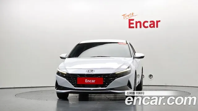 Hyundai Avante — Фото автомобиля 3