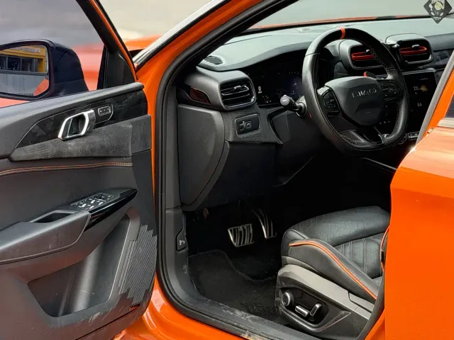 Lynk & Co 02 Hatchback — Фото автомобиля 7