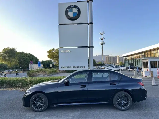 BMW 3 Series — Фото автомобиля 3