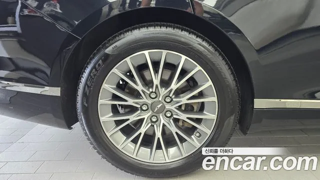 Genesis G80 Бензин 2.5 турбо AWD — Фото автомобиля 5