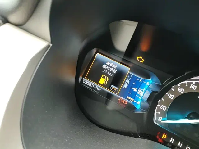 Ford Everest — Фото автомобиля 11