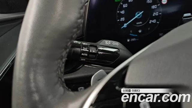 Kia Niro The All New Niro Signature — Фото автомобиля 26