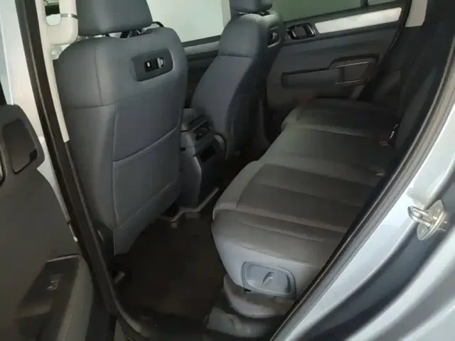 BYD FangChengBao Leopard 5 — Фото автомобиля 16