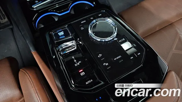 BMW i5 G60 — Фото автомобиля 12