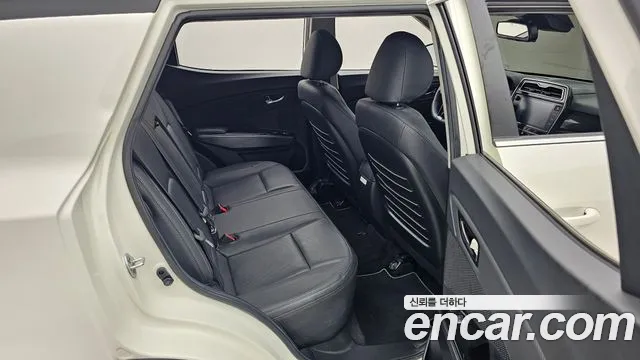 KG_Mobility_Ssangyong TIBOLI Very New Tivoli Бензин 1.5 2WD — Фото автомобиля 12