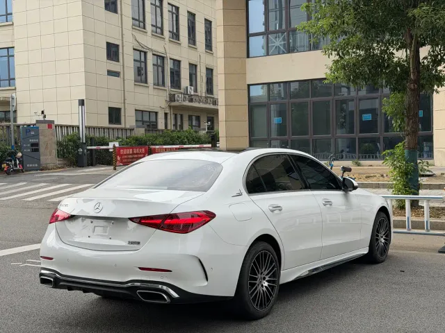 Mercedes-Benz C-Class — Фото автомобиля 13